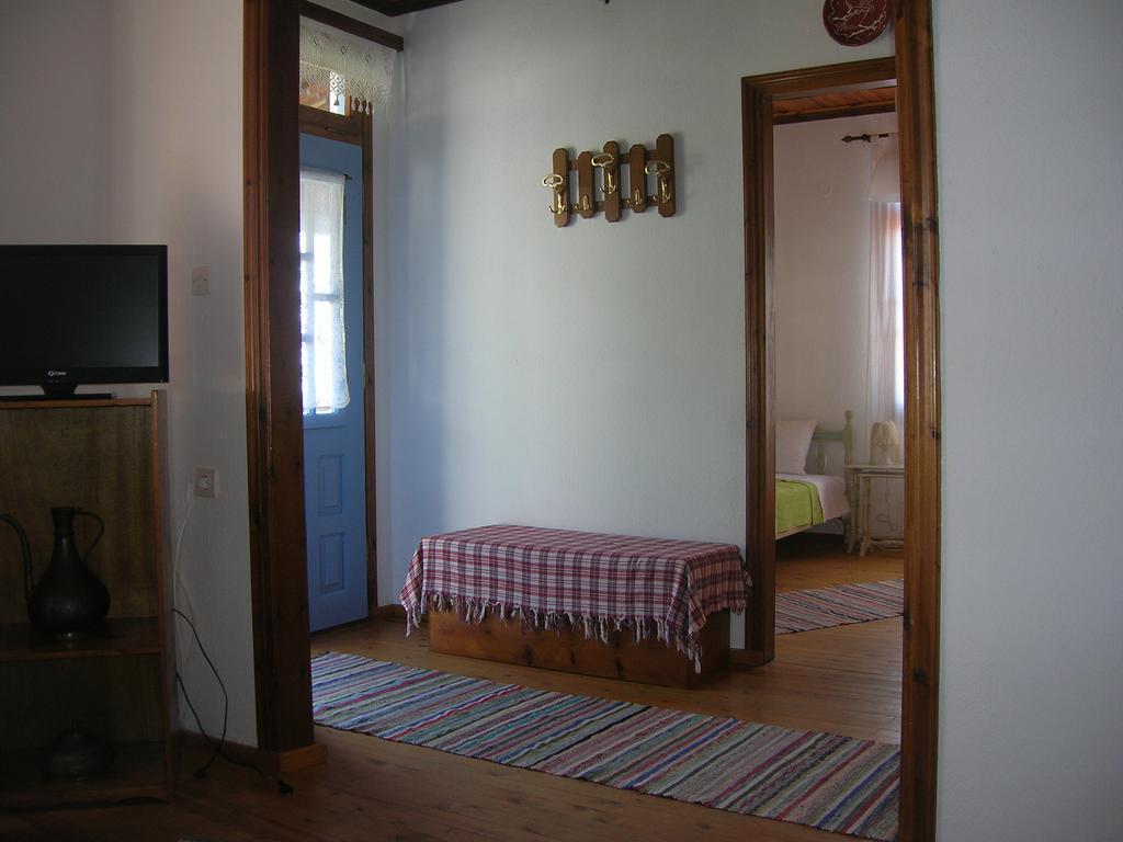 Athina'S House Guest House Skala Sotiros Eksteriør bilde