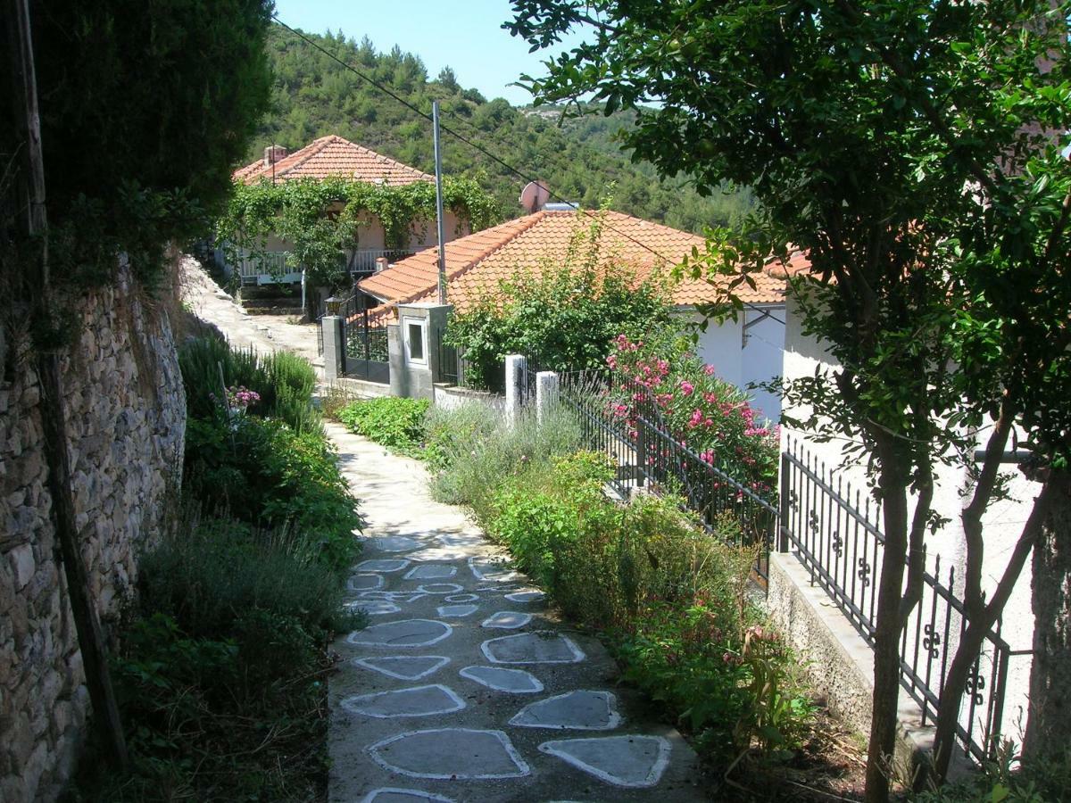 Athina'S House Guest House Skala Sotiros Eksteriør bilde