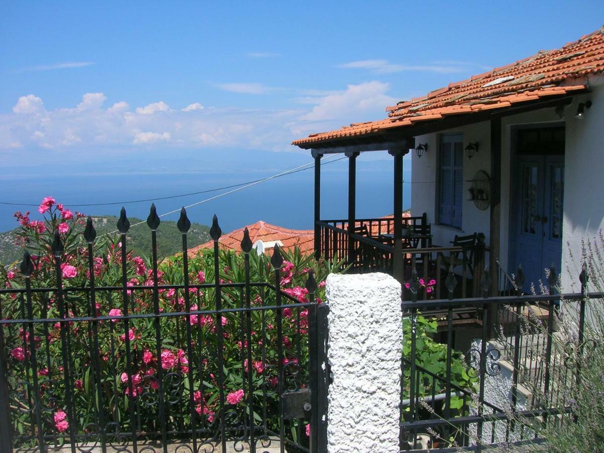 Athina'S House Guest House Skala Sotiros Eksteriør bilde